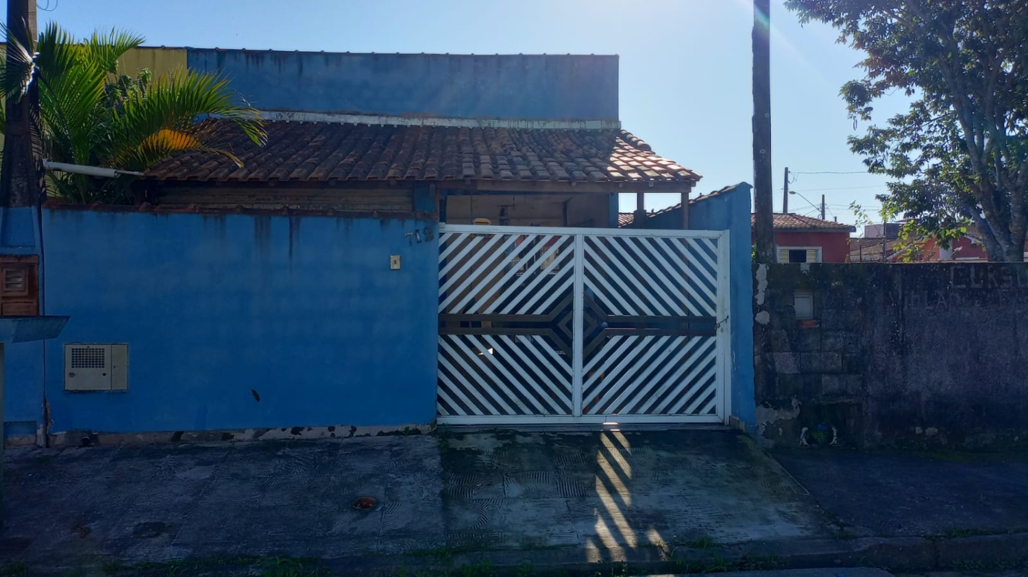 Casa bem localizada na cidade de Peruibe