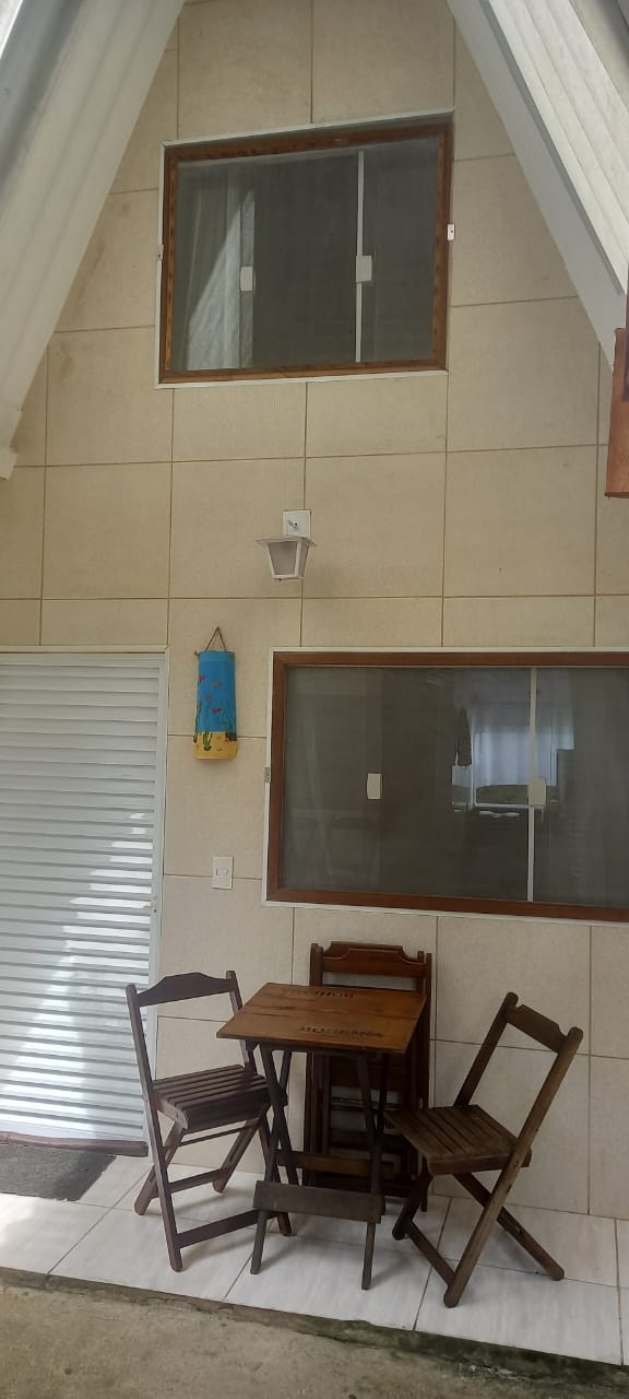 CHALÉ PARA LOCAÇÃO DEFINITIVA NA PRAIA DO GUARAÚ